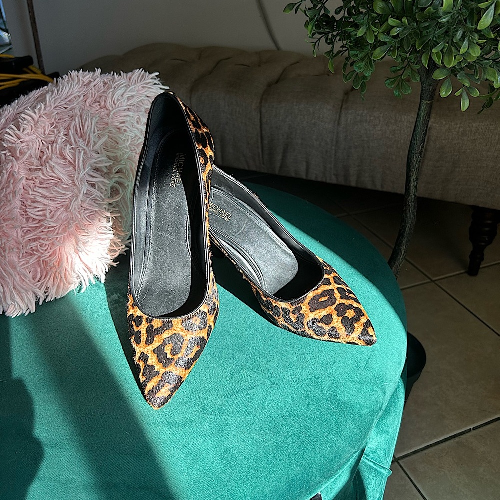 Michael Kors leopard skin pumps